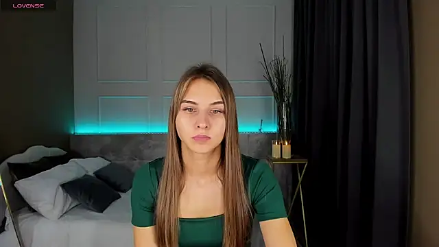 Snapshot of CharmBianca chatting on 31, 1, 2025 CharmBianca online show from 31, 1, 2025