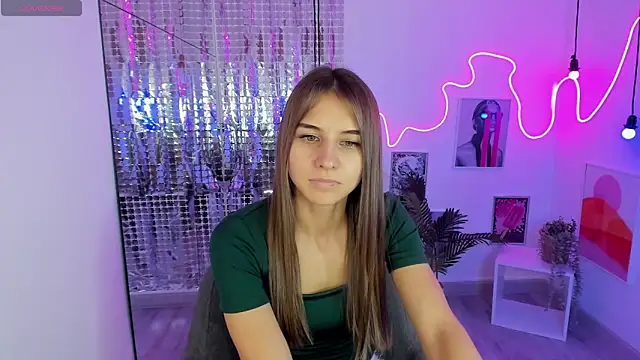 Snapshot of CharmBianca chatting on 15, 2, 2025 CharmBianca online show from 15, 2, 2025