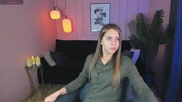 Snapshot of CharmBianca chatting on 20, 2, 2025 CharmBianca online show from 20, 2, 2025