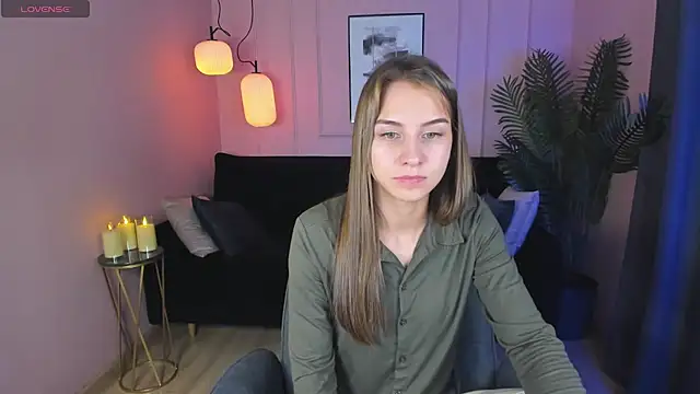 Snapshot of CharmBianca chatting on 20, 2, 2025 CharmBianca online show from 20, 2, 2025