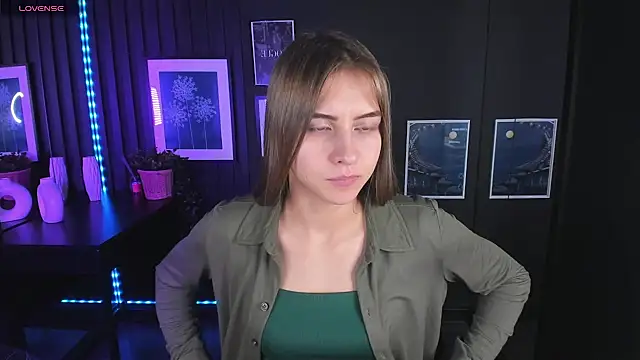 Snapshot of CharmBianca chatting on 21, 2, 2025 CharmBianca online show from 21, 2, 2025