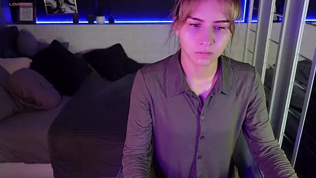 Snapshot of CharmBianca chatting on 22, 2, 2025 CharmBianca online show from 22, 2, 2025