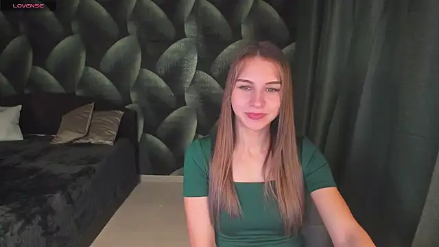 Snapshot of CharmBianca chatting on 13, 3, 2025 CharmBianca online show from 13, 3, 2025