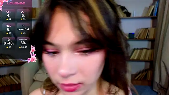 Snapshot of Hotary_Yuko chatting on 17, 2, 2025 Hotary Yuko online show from 17, 2, 2025