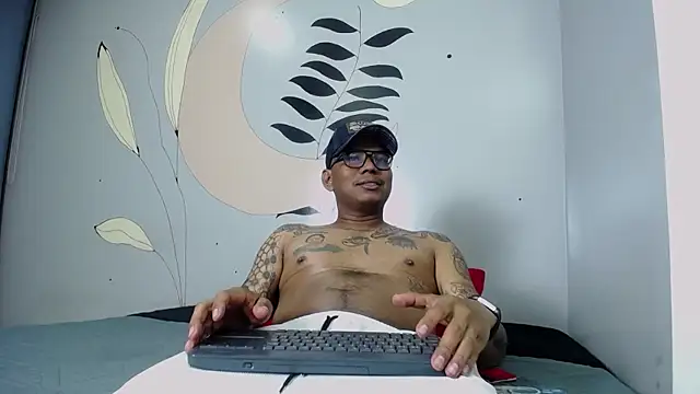 Snapshot of Saipadpuer30 chatting on 13, 2, 2025 Saipadpuer30 online show from 13, 2, 2025