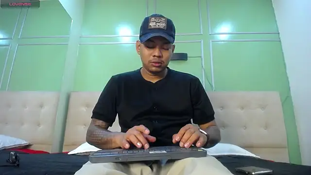 Snapshot of Saipadpuer30 chatting on 21, 2, 2025 Saipadpuer30 online show from 21, 2, 2025