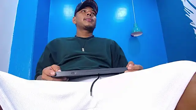 Snapshot of Saipadpuer30 chatting on 24, 2, 2025 Saipadpuer30 online show from 24, 2, 2025