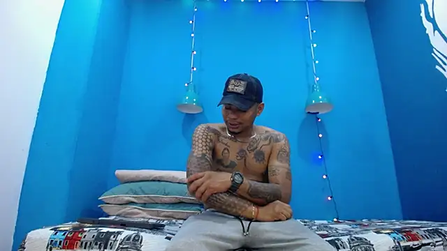 Snapshot of Saipadpuer30 chatting on 22, 3, 2025 Saipadpuer30 online show from 22, 3, 2025
