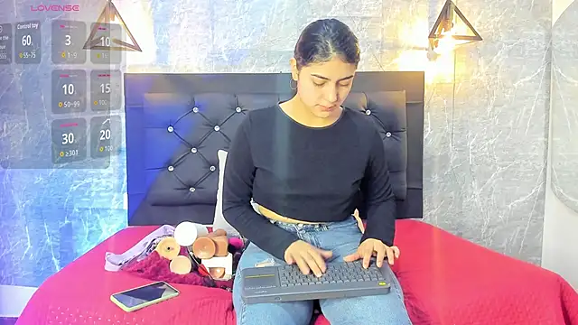 Snapshot of emberhodson chatting on 14, 9, 2025 emberhodson online show from 14, 9, 2025