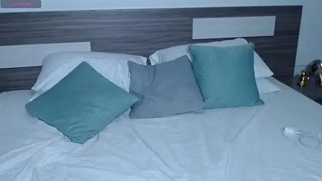 Liiamthompson online show from 24, 3, 2026