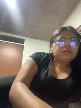 viccky vick online show from 24, 2, 2025