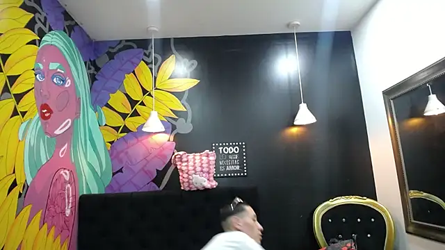 Snapshot of SimonAndJocelyn chatting on 11, 3, 2025 SimonAndJocelyn online show from 11, 3, 2025