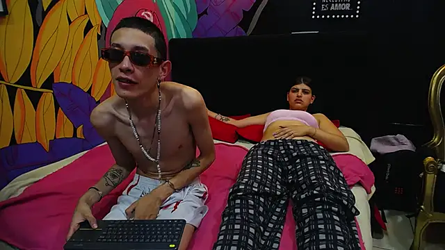 Snapshot of SimonAndJocelyn chatting on 16, 3, 2025 SimonAndJocelyn online show from 16, 3, 2025