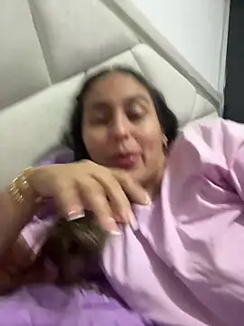 Snapshot of dulcehot_1502 chatting on 28, 2, 2025 dulcehot 1502 online show from 28, 2, 2025