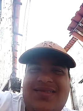 Snapshot of GordinPF chatting on 28, 10, 2025 GordinPF online show from 28, 10, 2025