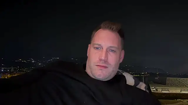 Snapshot of Christian87xxx chatting on 6, 2, 2025 Christian87xxx online show from 6, 2, 2025