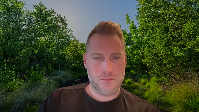 Snapshot of Christian87xxx chatting on 12, 11, 2025 Christian87xxx online show from 12, 11, 2025