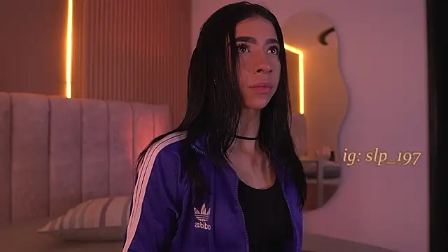 sara lopee1 online show from 7, 2, 2026