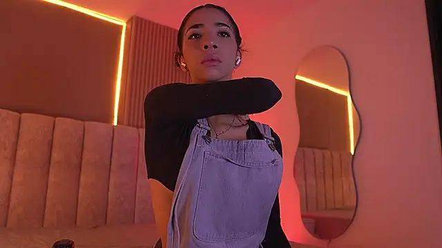 sara lopee1 online show from 26, 2, 2026