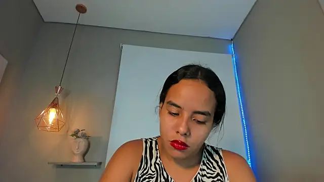 Snapshot of Roxy_Stonee chatting on 22, 6, 2026 Roxy Stonee online show from 22, 6, 2026