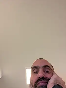 fuocovivo4 online show from 13, 2, 2025