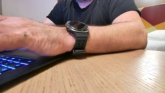 fuocovivo4 online show from 12, 3, 2025