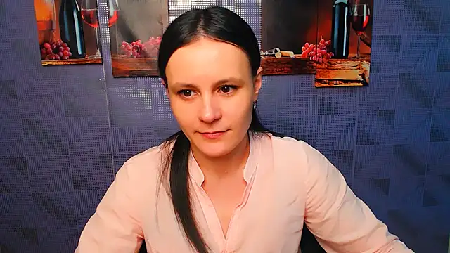 Snapshot of ValeriaHeart_ chatting on 19, 2, 2025 ValeriaHeart online show from 19, 2, 2025