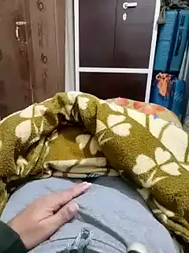 Hot funky boy online show from 5, 2, 2025