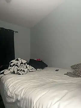 Snapshot of Liyah_19 chatting on 28, 2, 2026 Liyah 19 online show from 28, 2, 2026