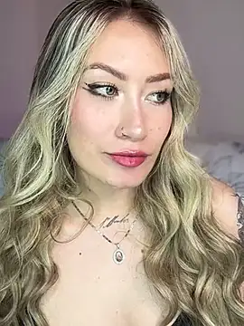 Snapshot of Lally_Valencia__ chatting on 18, 2, 2025 Lally Valencia online show from 18, 2, 2025