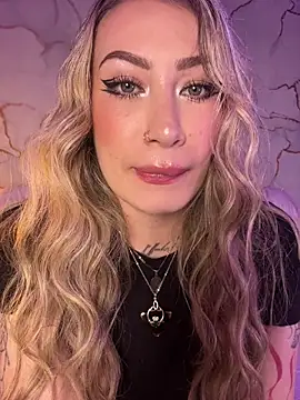 Snapshot of Lally_Valencia__ chatting on 5, 2, 2026 Lally Valencia online show from 5, 2, 2026