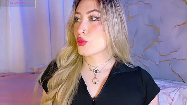 Snapshot of Lally_Valencia__ chatting on 8, 4, 2026 Lally Valencia online show from 8, 4, 2026