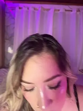 Lally Valencia   online show from 25, 5, 2026