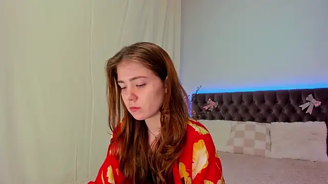Snapshot of Ella_Mayers chatting on 9, 3, 2025 Ella Mayers online show from 9, 3, 2025