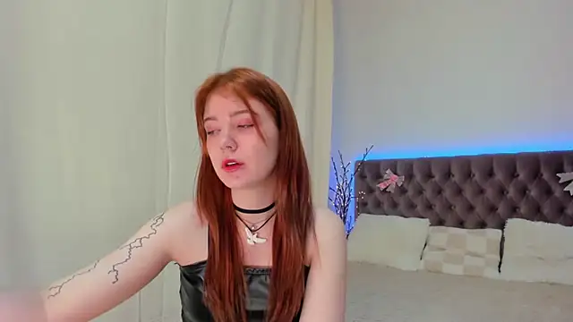 Snapshot of Ella_Mayers chatting on 14, 3, 2025 Ella Mayers online show from 14, 3, 2025