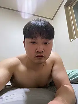 Snapshot of offwhite777 chatting on 22, 2, 2025 offwhite777 online show from 22, 2, 2025