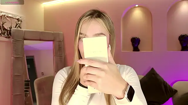 Snapshot of AmaiaHaywood chatting on 3, 2, 2026 AmaiaHaywood online show from 3, 2, 2026