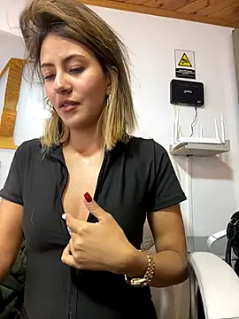 Andrea18 blonde online show from 13, 12, 2025