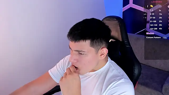 JamesCr  online show from 22, 2, 2026