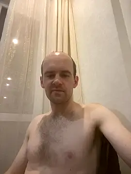 LynnAhNight online show from 19, 11, 2025