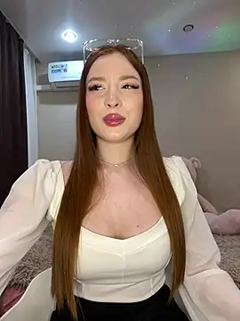 Snapshot of JessRoal chatting on 28, 2, 2025 JessRoal online show from 28, 2, 2025