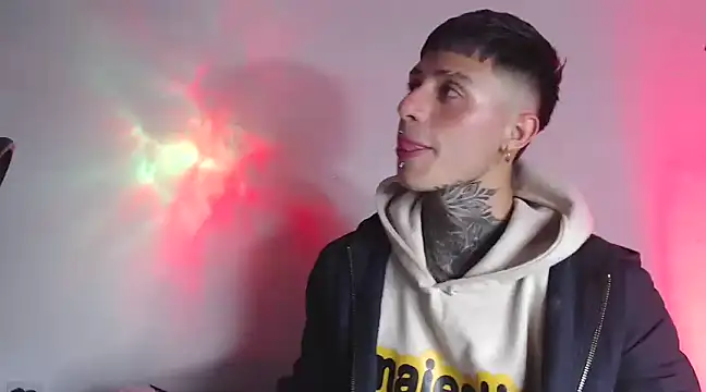 Snapshot of 7_Saturno_7 chatting on 14, 2, 2025 7 Saturno 7 online show from 14, 2, 2025