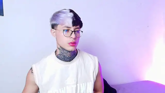 Snapshot of 7_Saturno_7 chatting on 14, 9, 2025 7 Saturno 7 online show from 14, 9, 2025