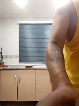 Snapshot of jonymoreno chatting on 8, 9, 2025 jonymoreno online show from 8, 9, 2025