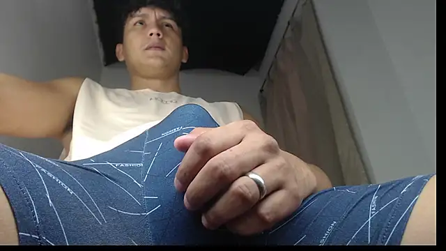 Snapshot of lolplipiwg chatting on 19, 2, 2026 lolplipiwg online show from 19, 2, 2026