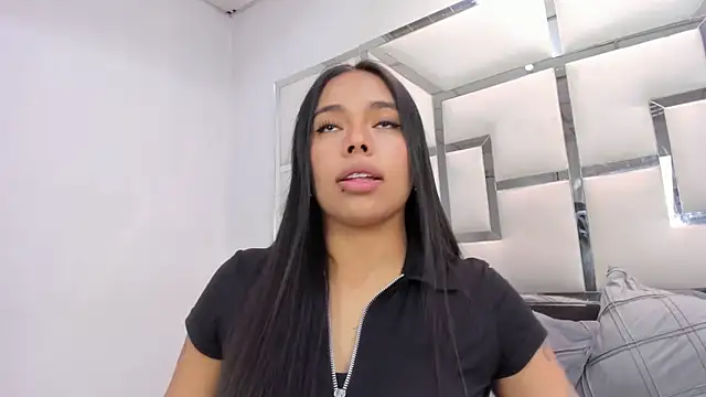 ZoeWan69 online show from 25, 2, 2026