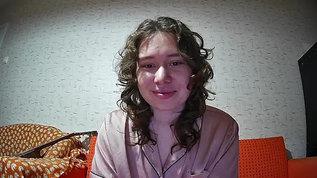 Snapshot of girliemilk chatting on 29, 10, 2025 girliemilk online show from 29, 10, 2025