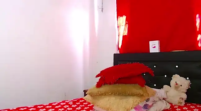 Catalinehot latin online show from 22, 2, 2025