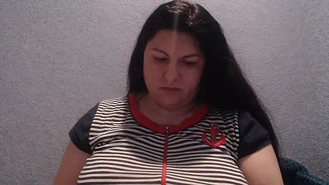 KiraSwee online show from 18, 12, 2025