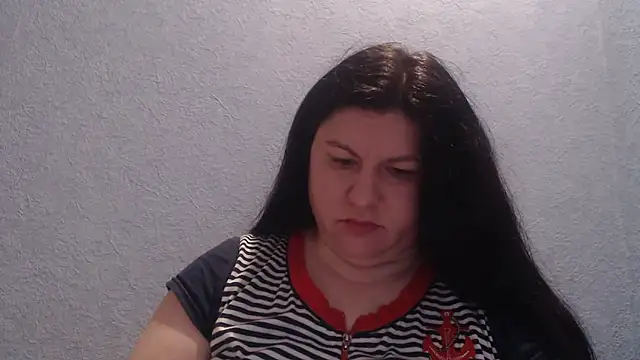 KiraSwee online show from 12, 1, 2026